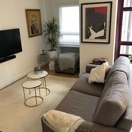 Piso Moderno Y Acogedor En Zona Centrica * A Coruna